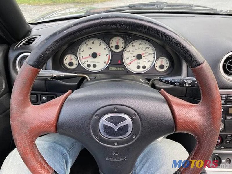 2002' Mazda MX-5 photo #3