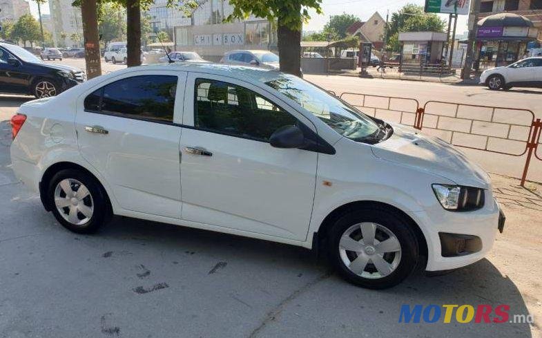 2014' Chevrolet Aveo photo #1