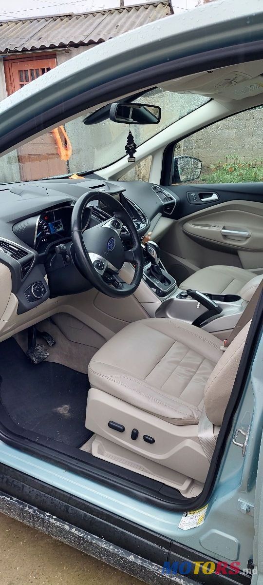 2013' Ford C-MAX photo #5