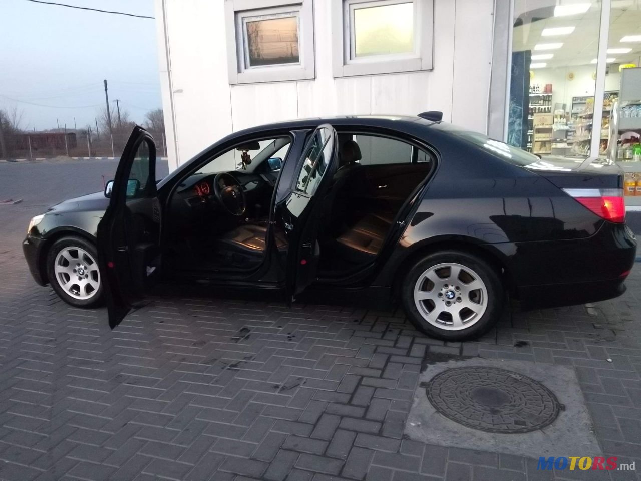 2004' BMW 5 Series photo #3