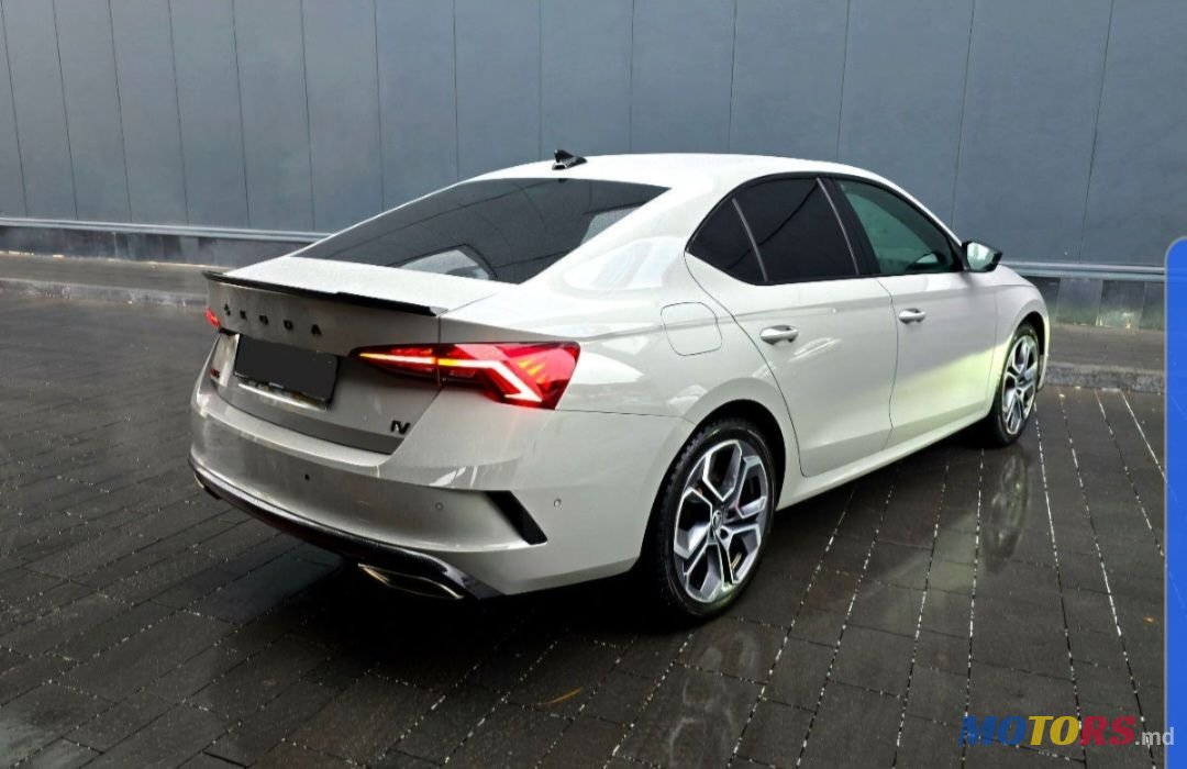 2020' Skoda Octavia photo #2