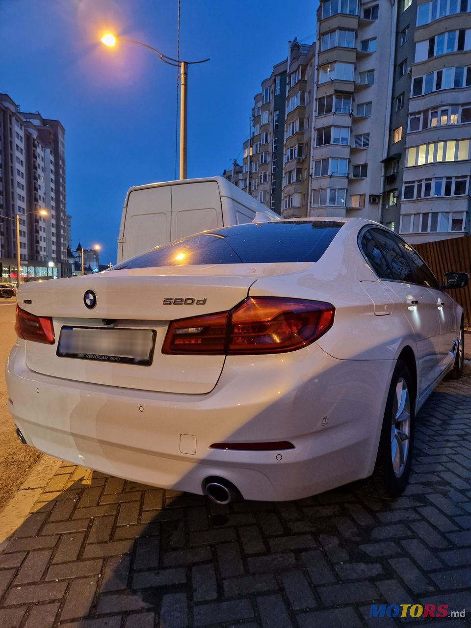 2017' BMW 5 Series photo #2