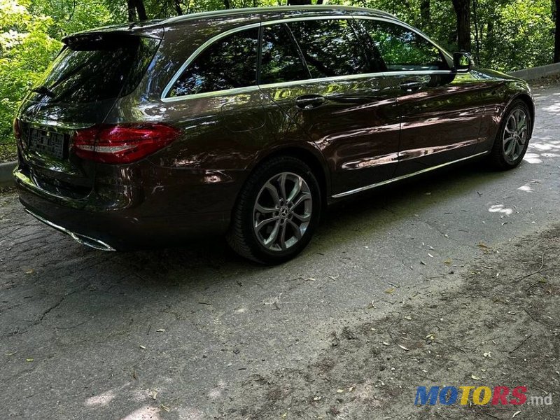 2017' Mercedes-Benz C-Class photo #4