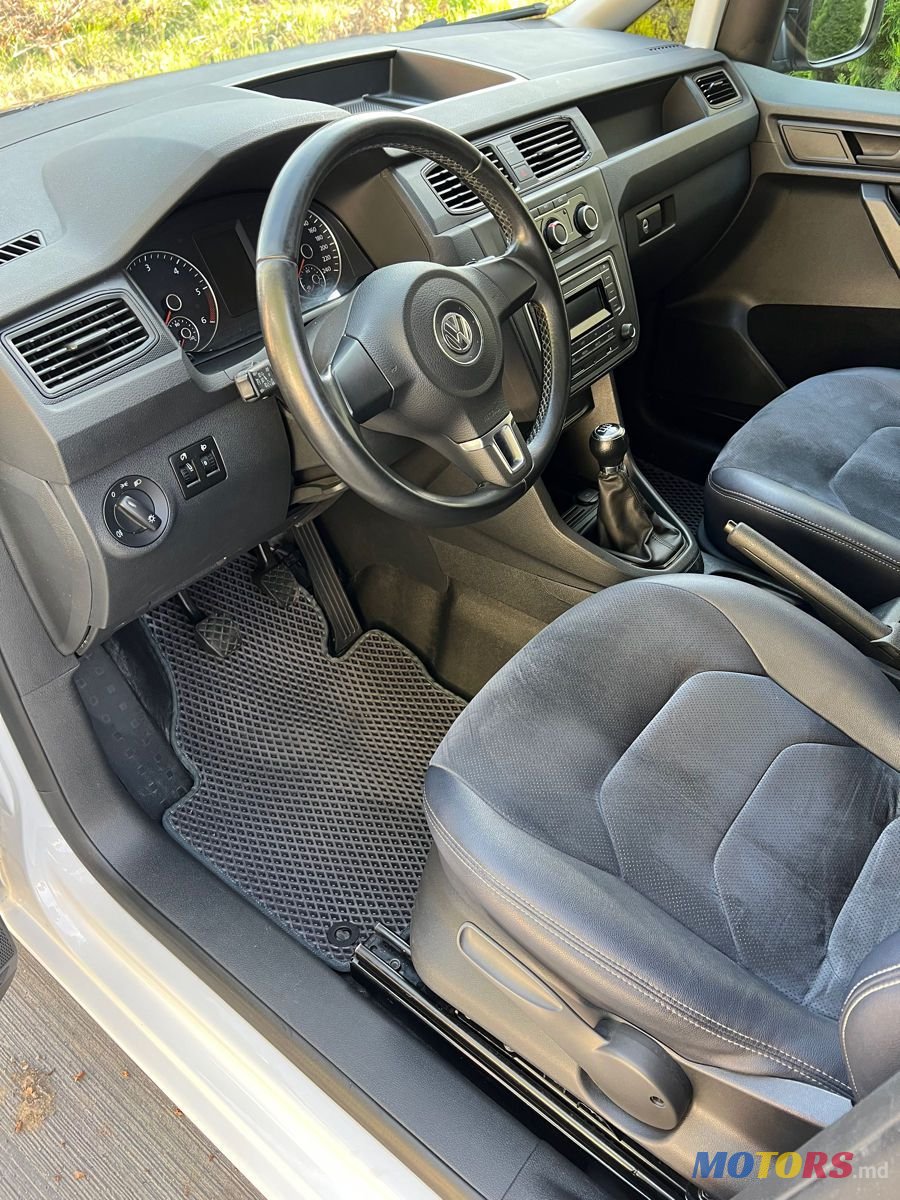 2016' Volkswagen Caddy photo #3