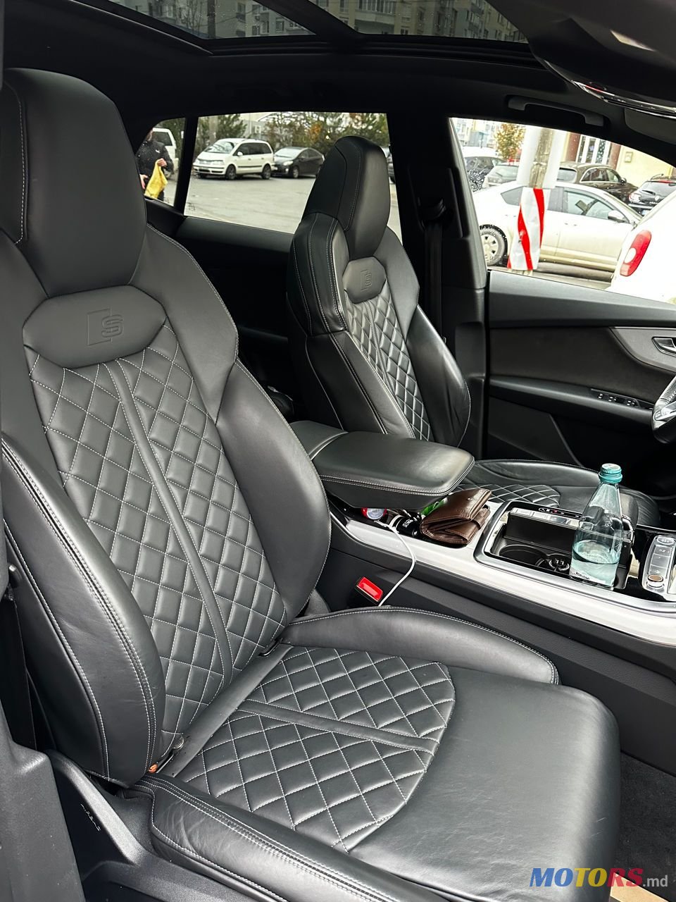 2019' Audi Q8 photo #3