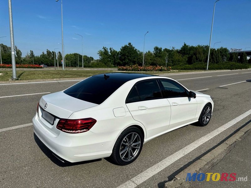 2015' Mercedes-Benz E-Class photo #5