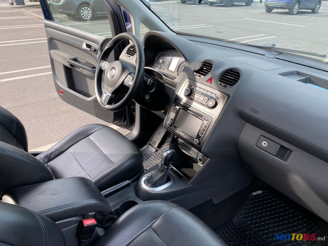 2012' Volkswagen Caddy photo #5