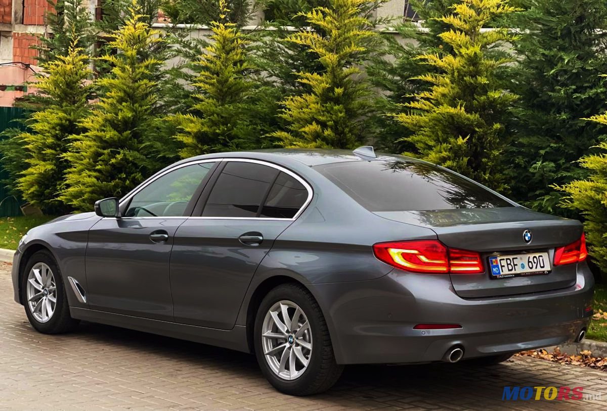 2017' BMW 5 Series photo #6