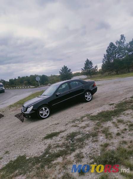 2001' Mercedes-Benz C photo #4