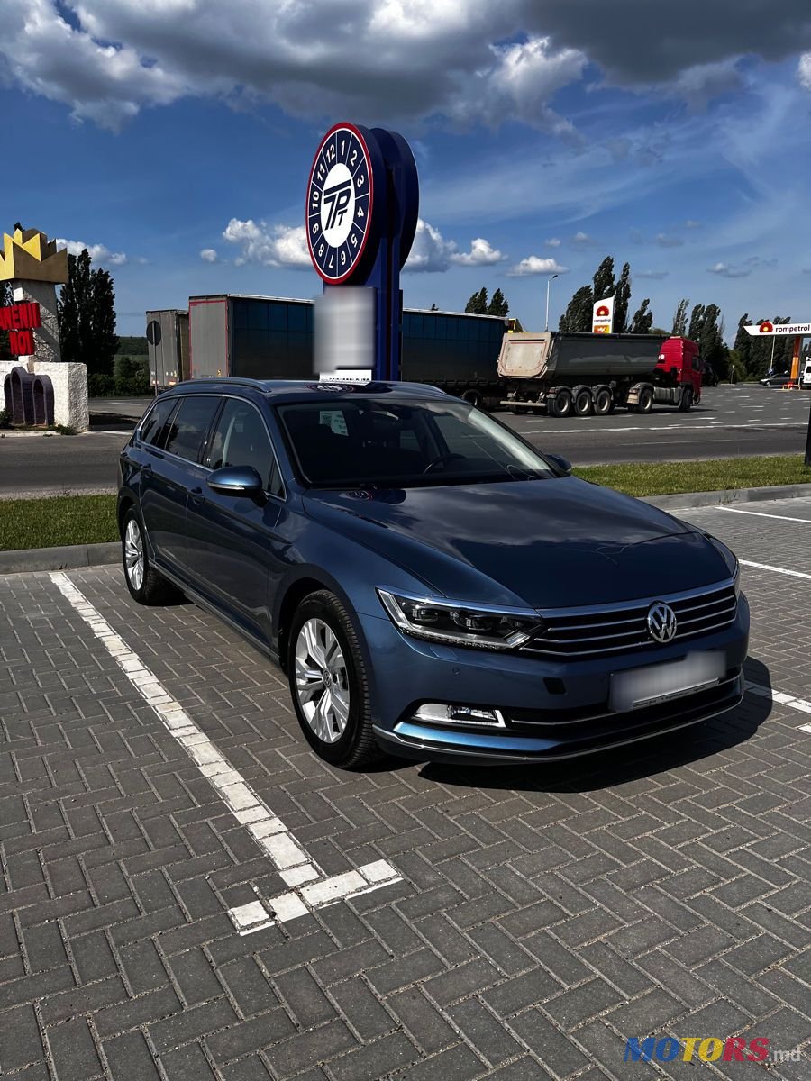 2018' Volkswagen Passat photo #2