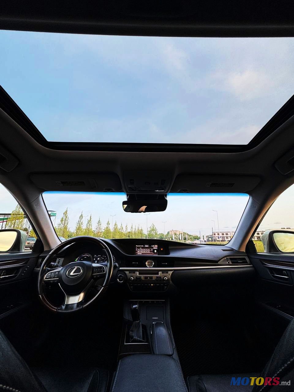 2015' Lexus Es Series photo #6