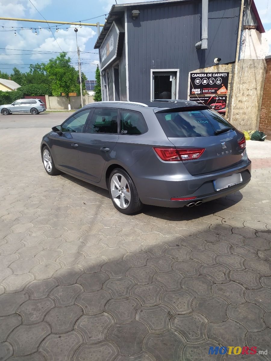 2014' SEAT Leon photo #2