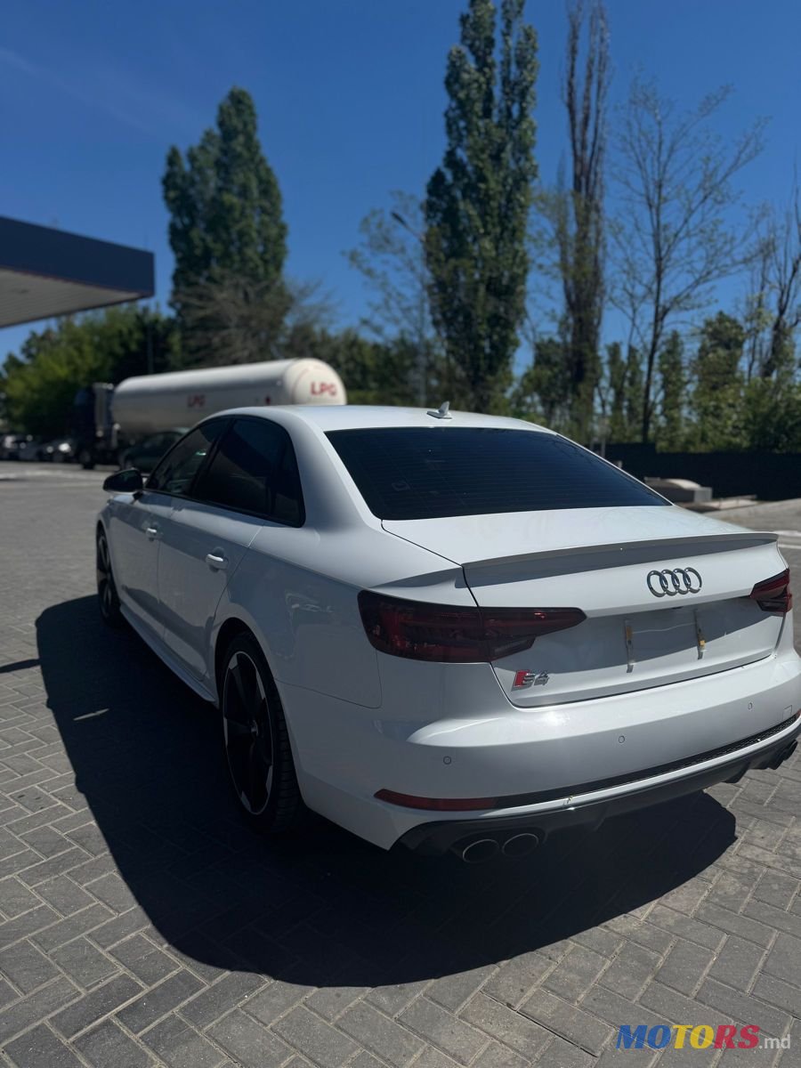 2019' Audi S4 photo #3