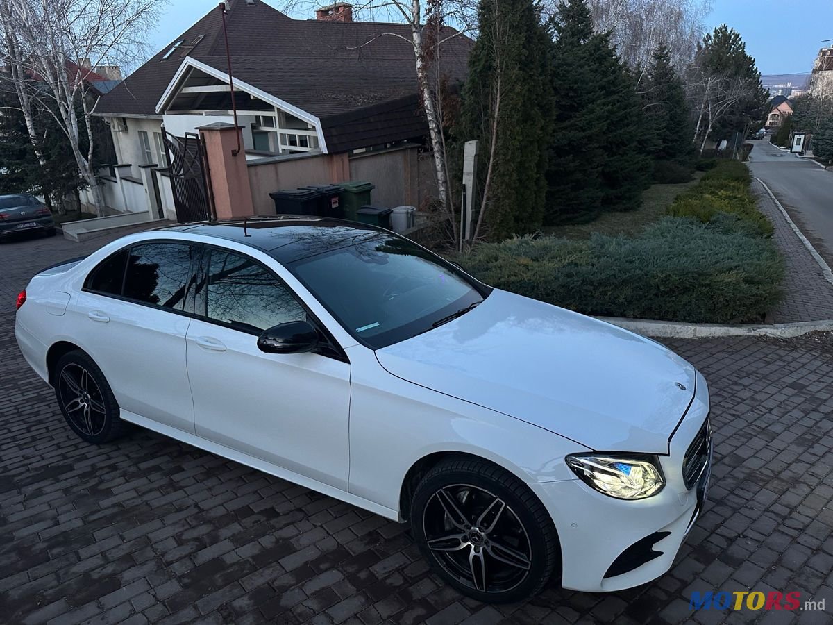 2018' Mercedes-Benz E-Class photo #2