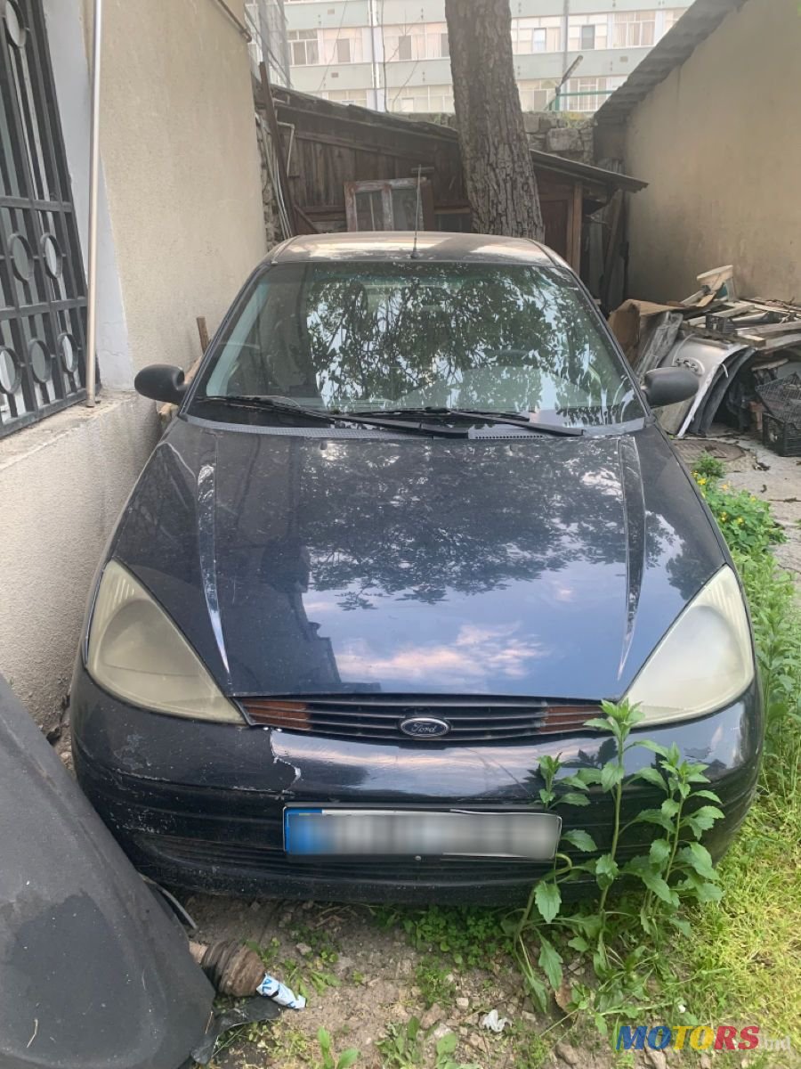 2003' Ford Focus photo #1