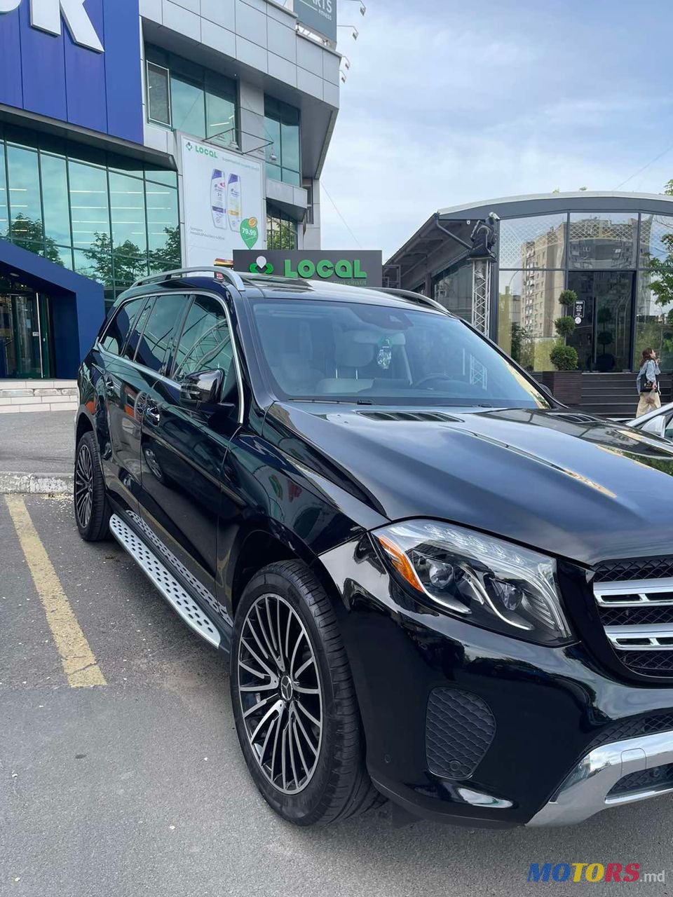 2018' Mercedes-Benz Gls-Class photo #4