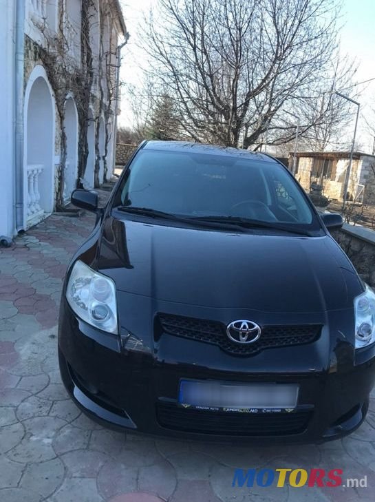 2008' Toyota Auris photo #1