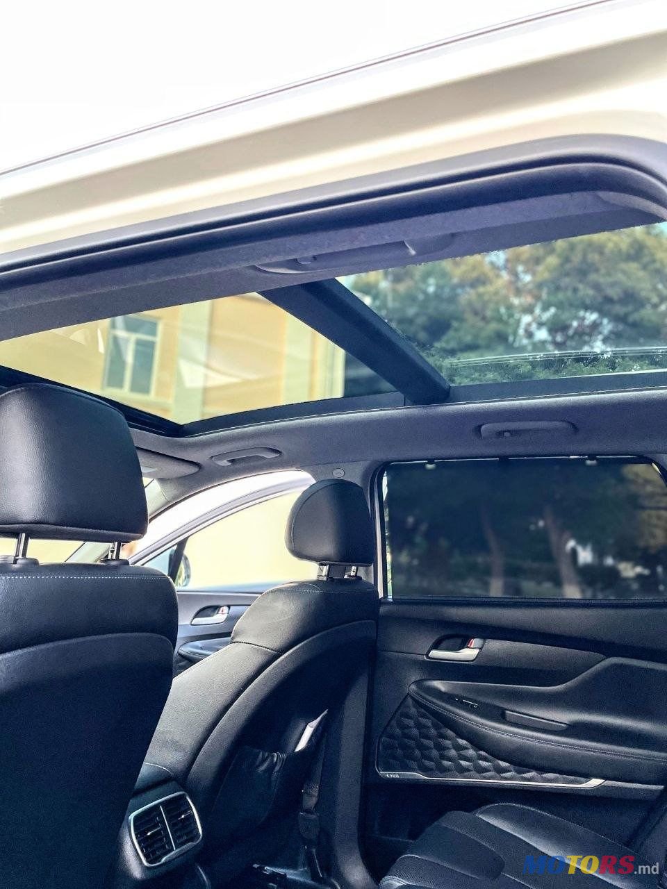 2019' Hyundai Santa Fe photo #5