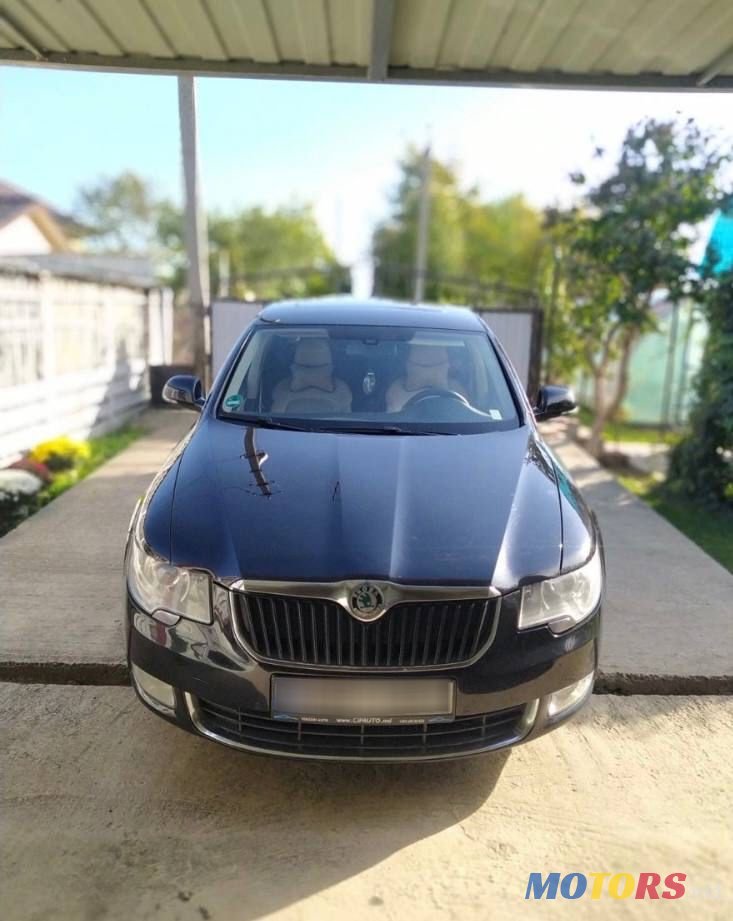 2011' Skoda Superb photo #2