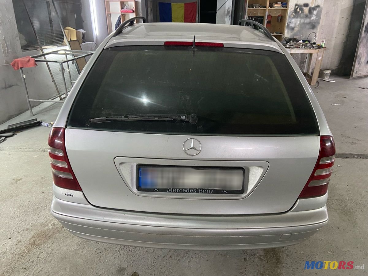 2005' Mercedes-Benz C Класс photo #5