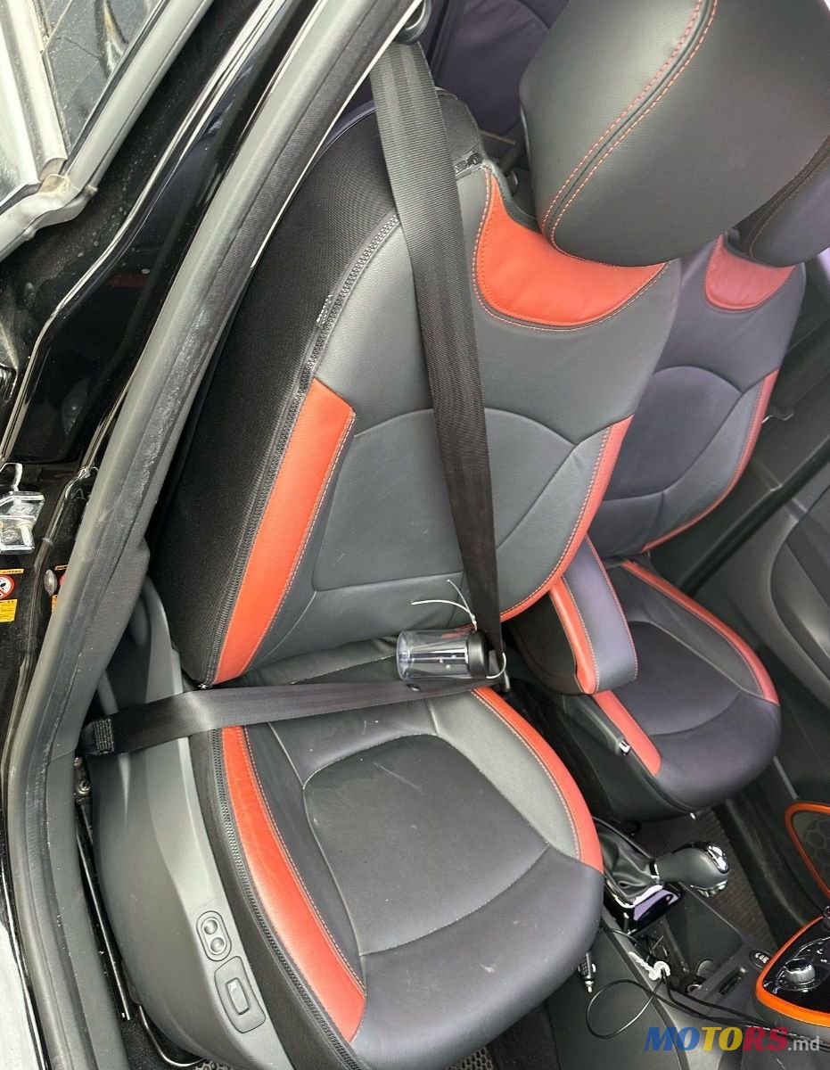 2015' Renault Captur photo #3