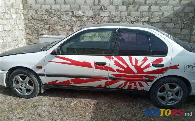 1994' Nissan Primera photo #1