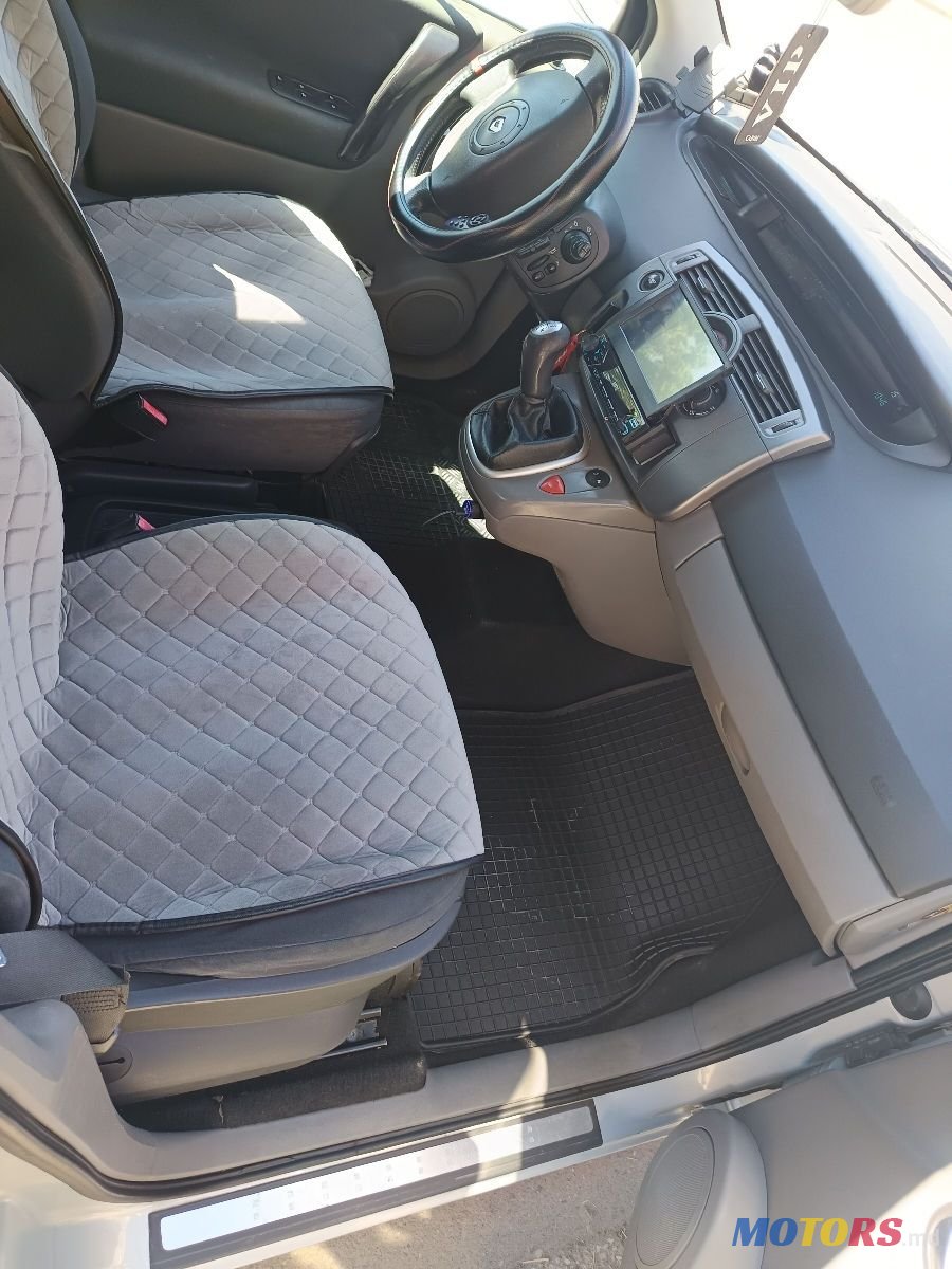 2004' Renault Scenic photo #5