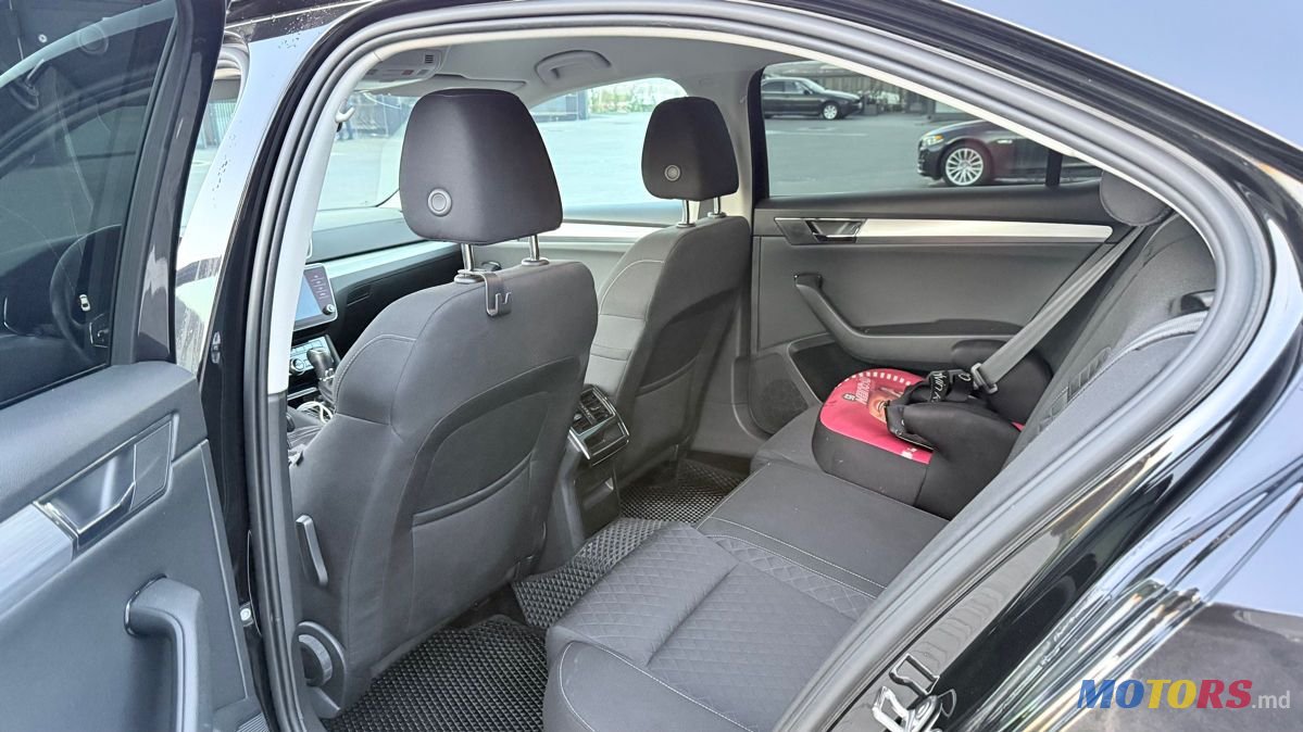 2021' Skoda Superb photo #4