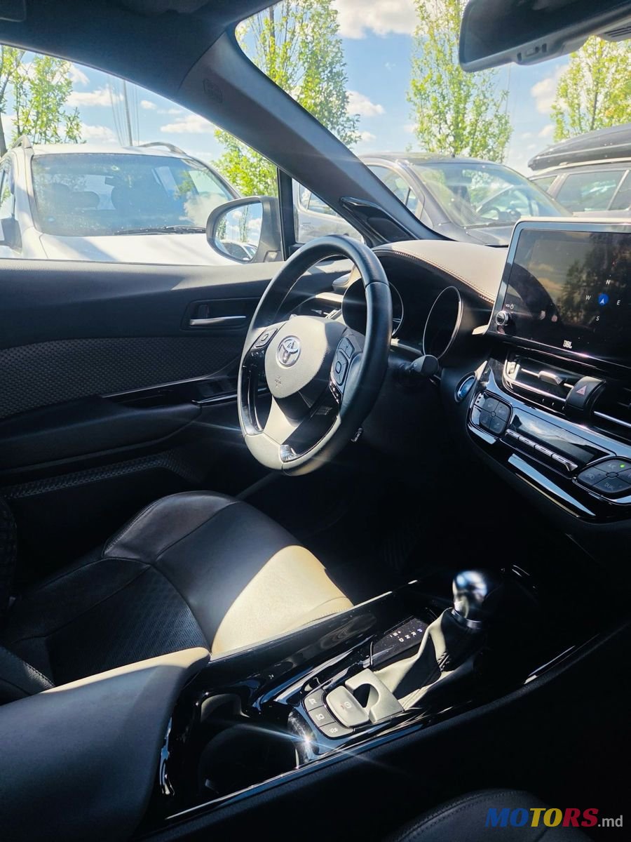 2023' Toyota C-HR photo #4