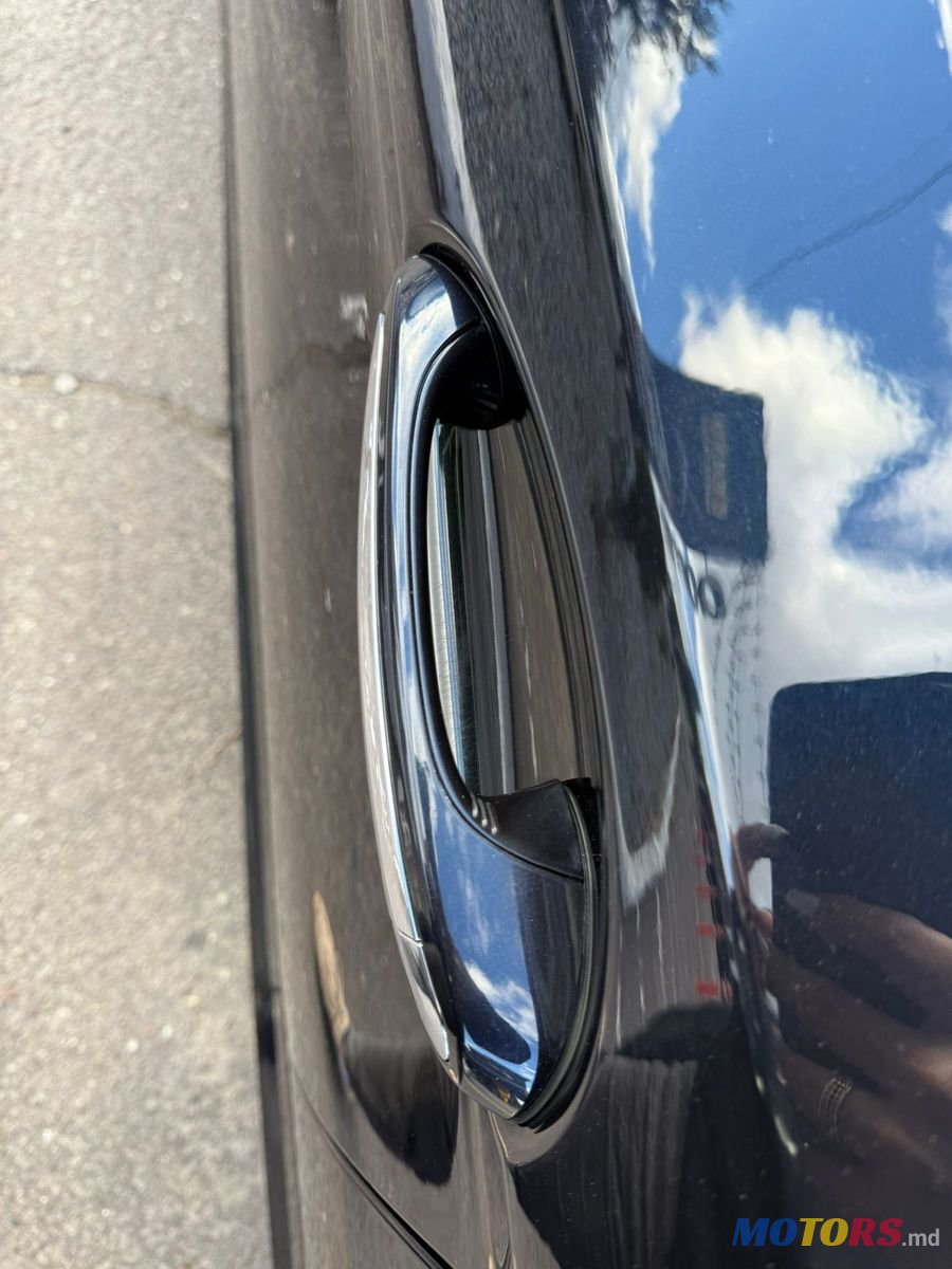 2017' BMW 5 Series photo #6