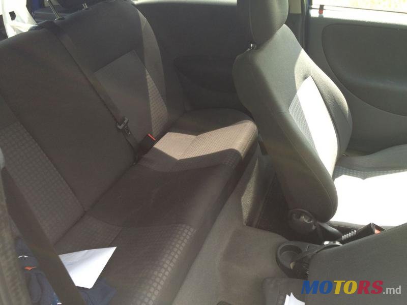 2005' Opel Corsa photo #3