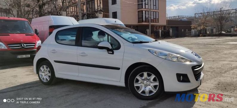 2010' Peugeot 207 photo #1