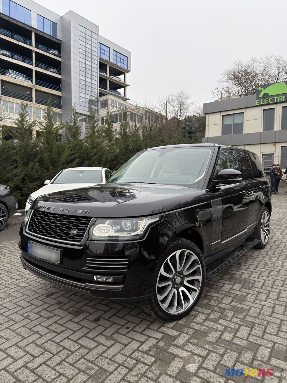 2015' Land Rover Range Rover photo #1