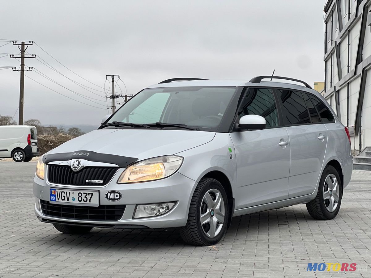 2013' Skoda Fabia photo #1