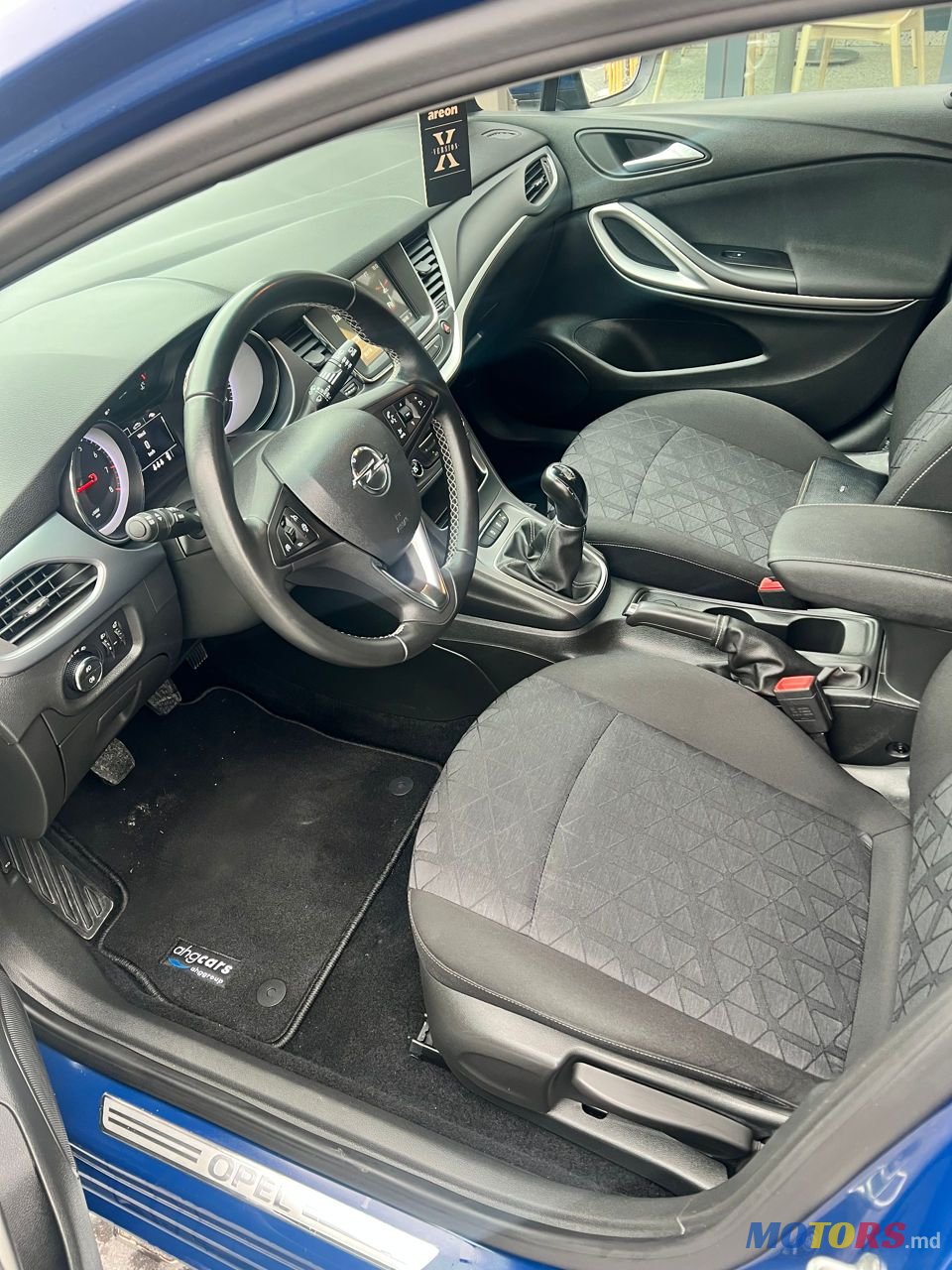 2019' Opel Astra photo #4