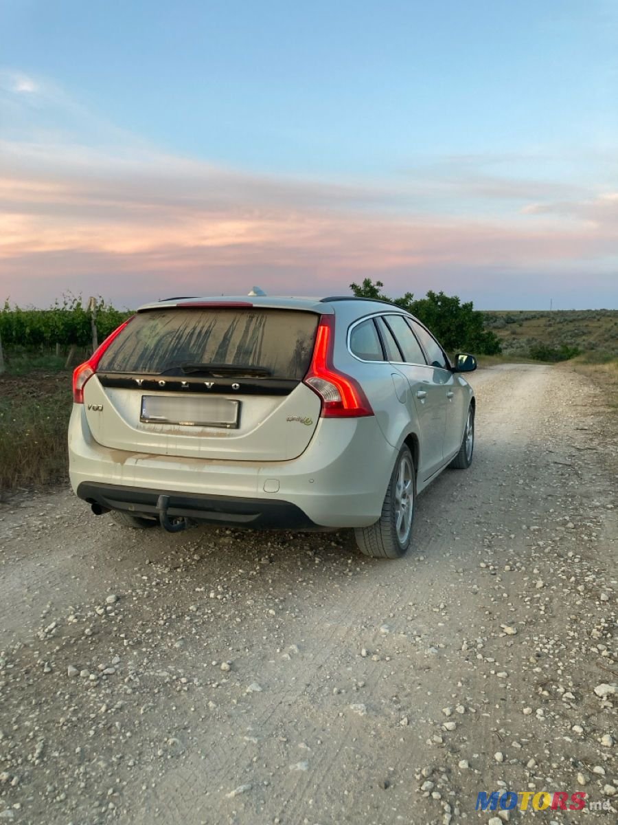 2011' Volvo V60 photo #4