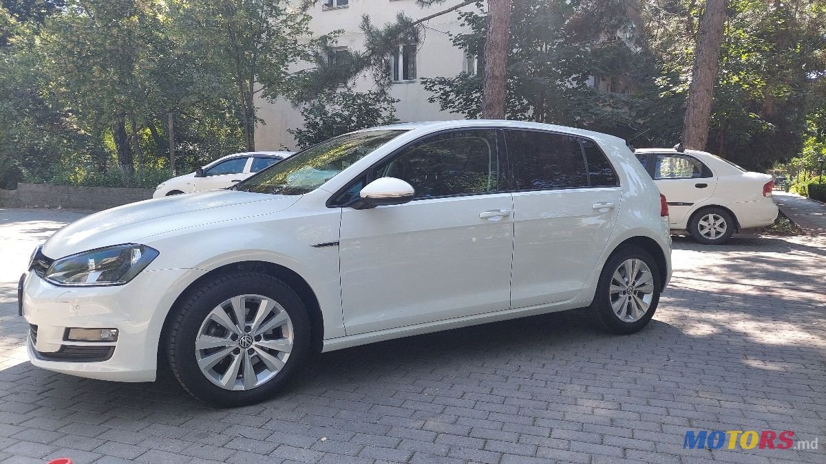 2016' Volkswagen Golf photo #6