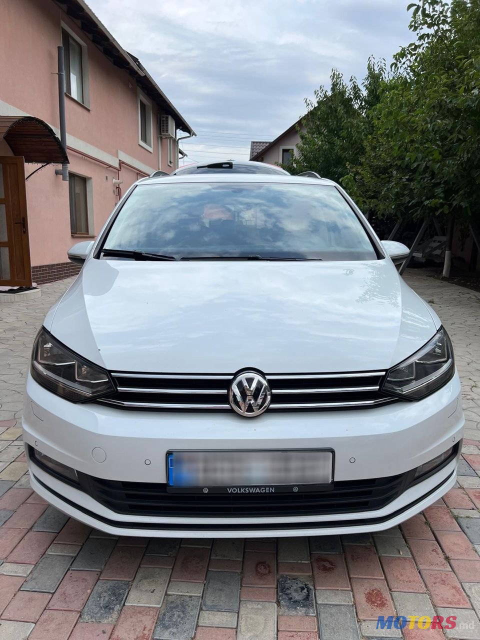 2016' Volkswagen Touran photo #6