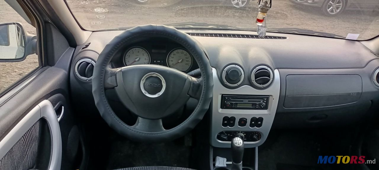 2009' Dacia Logan Mcv photo #4