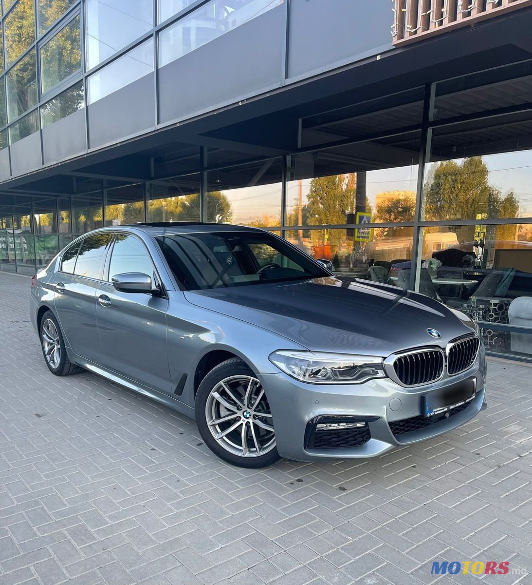 2017' BMW 5 Series photo #1