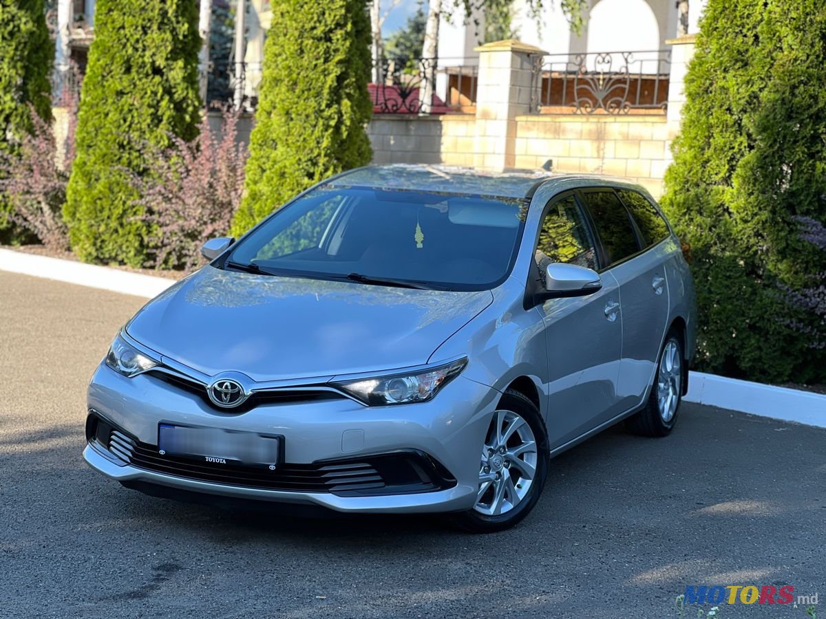 2017' Toyota Auris photo #1