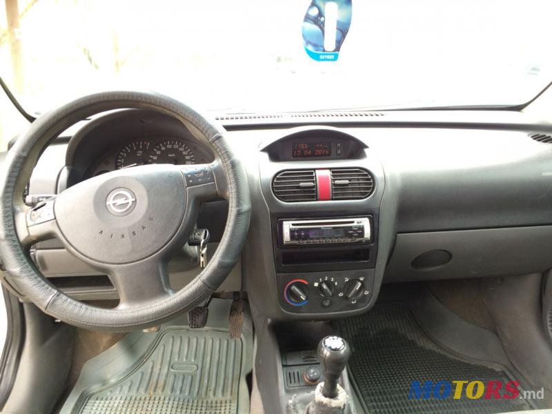 2001' Opel Corsa photo #2