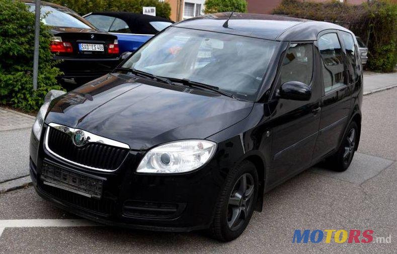 2007' Skoda Roomster photo #2