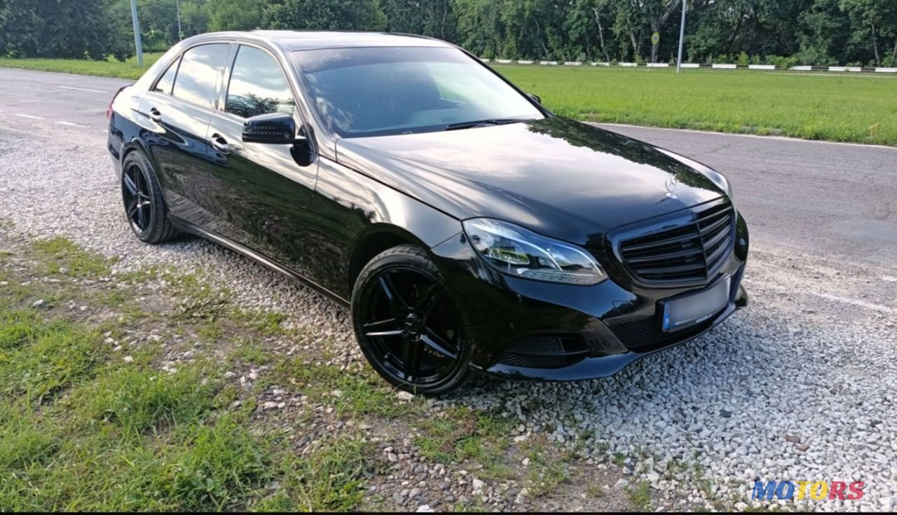 2013' Mercedes-Benz E-Class photo #1