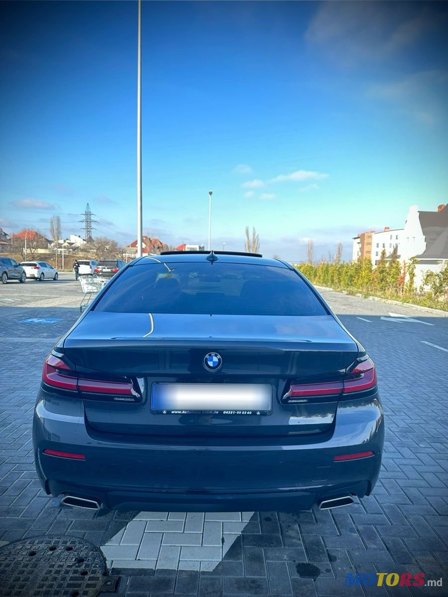 2021' BMW 5 Series photo #6