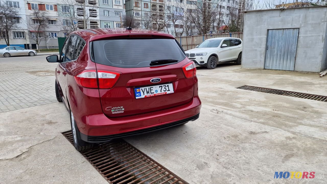 2013' Ford C-MAX photo #3