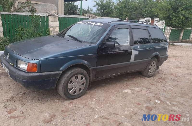 1990' Volkswagen Passat photo #1
