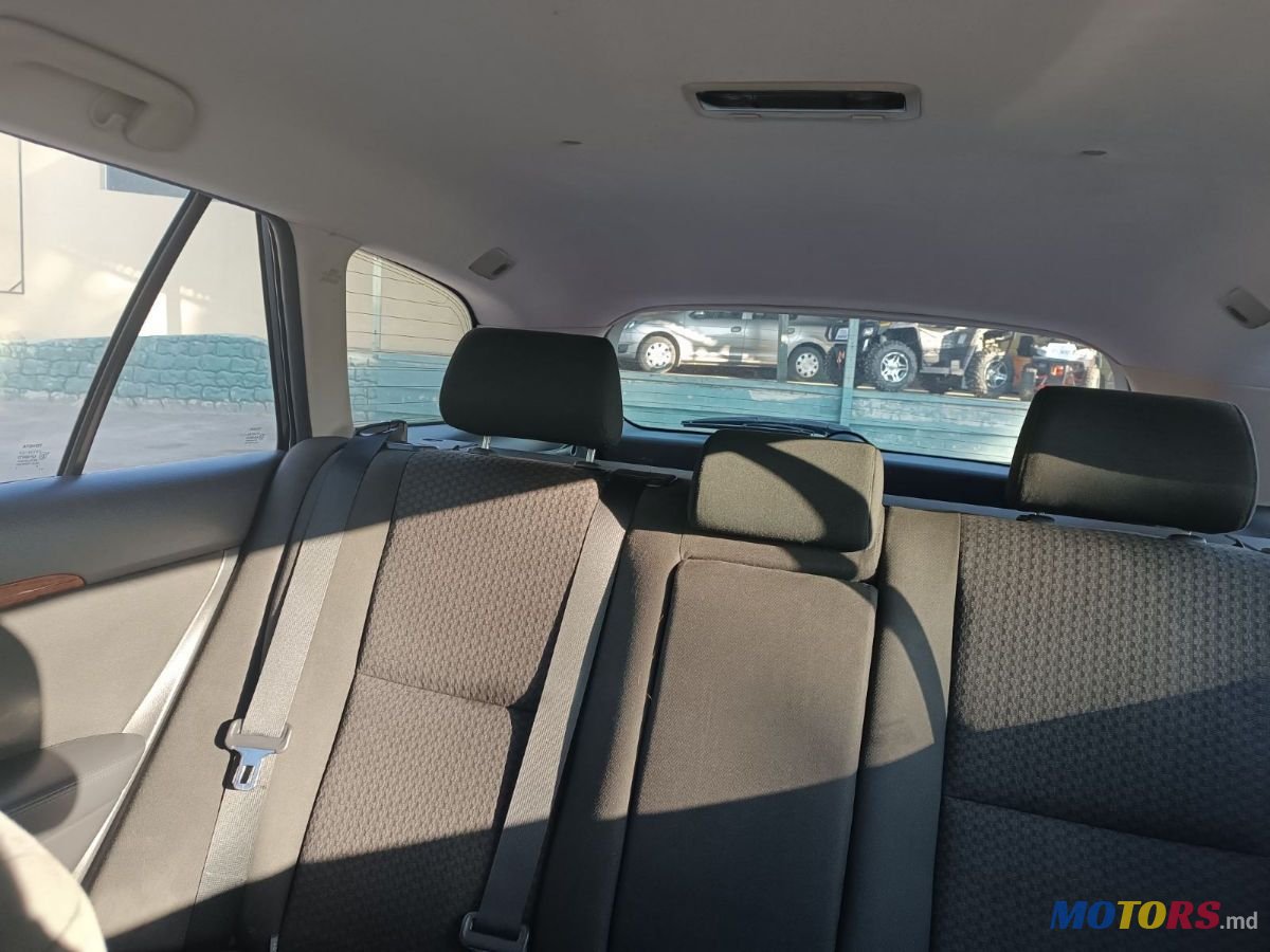 2006' Toyota Avensis photo #6