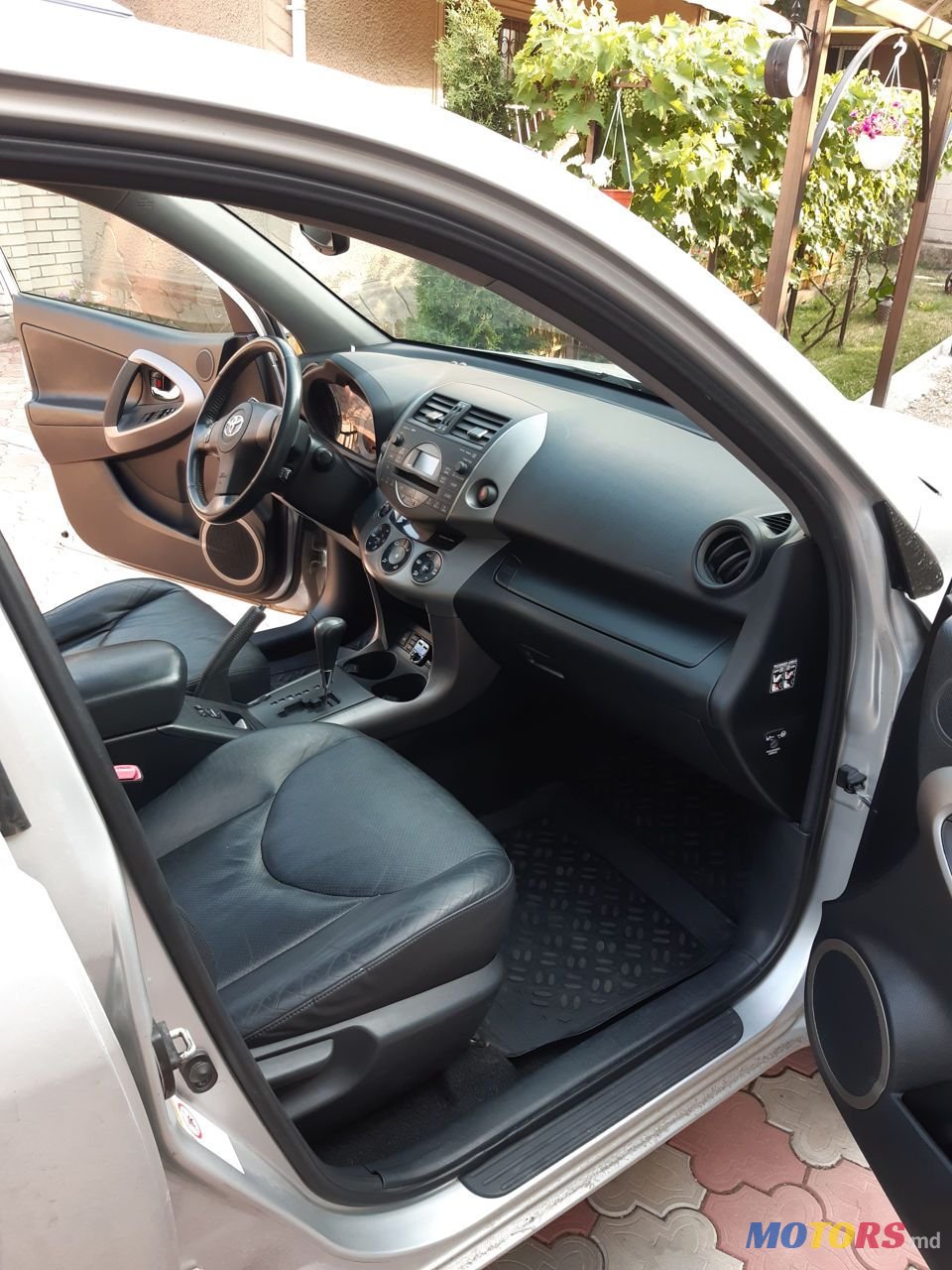 2007' Toyota RAV4 photo #6