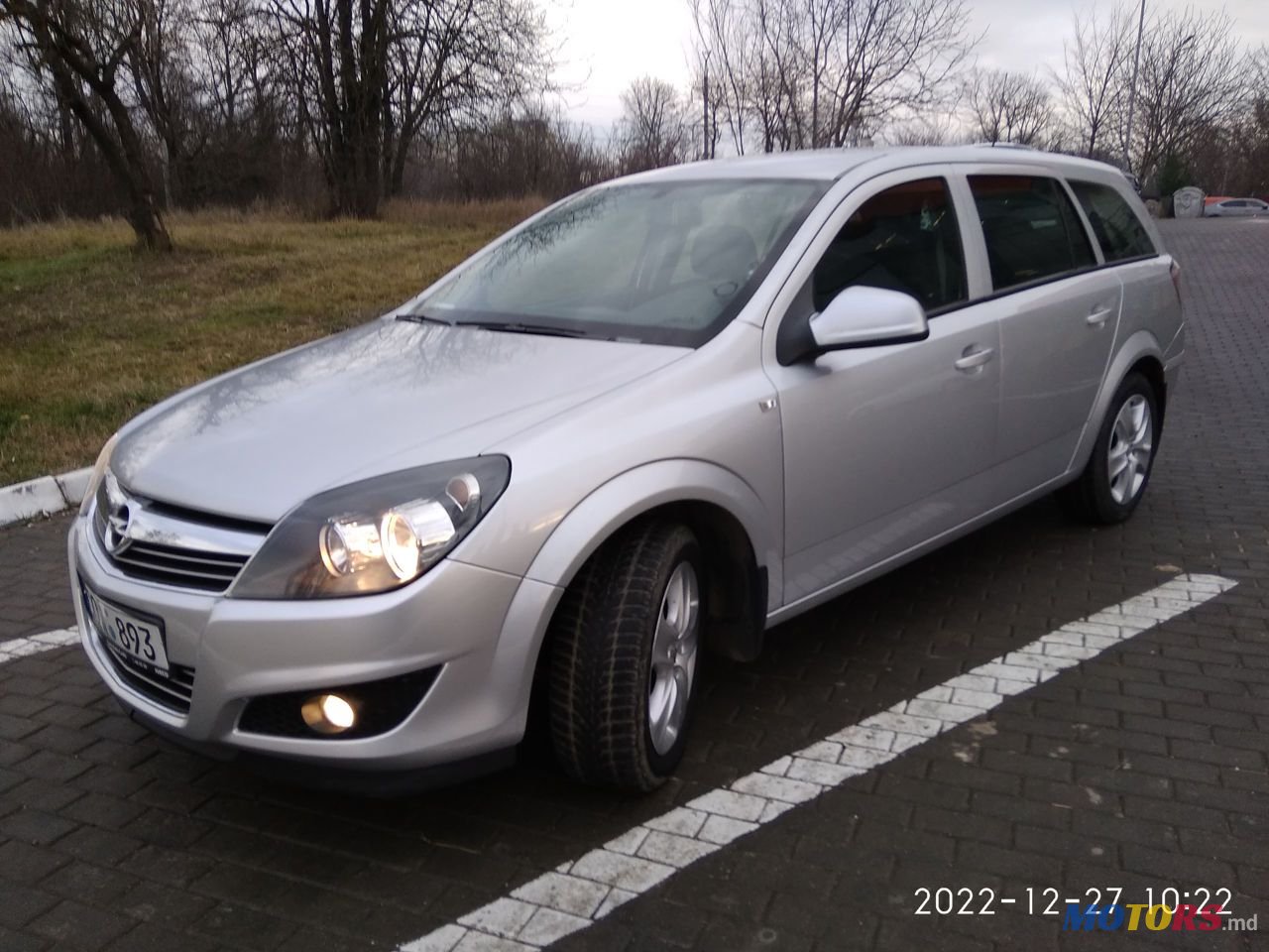 2012' Opel Astra photo #6